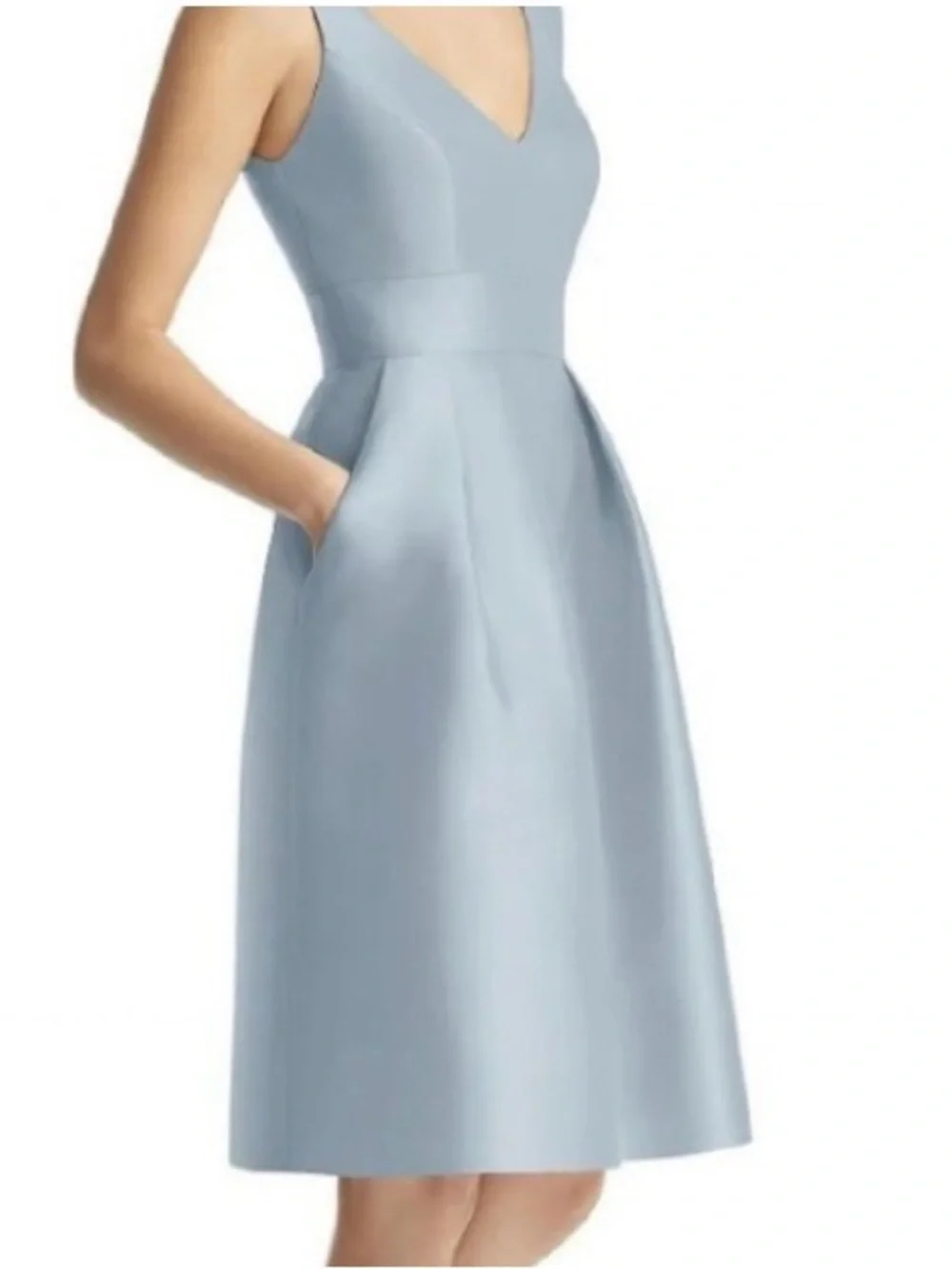 ALFRED SUNG Pleated Midi Light
Ice Blue V-Neck Sleeveless / A-Line Maxi Dress - Picture 2 of 14
